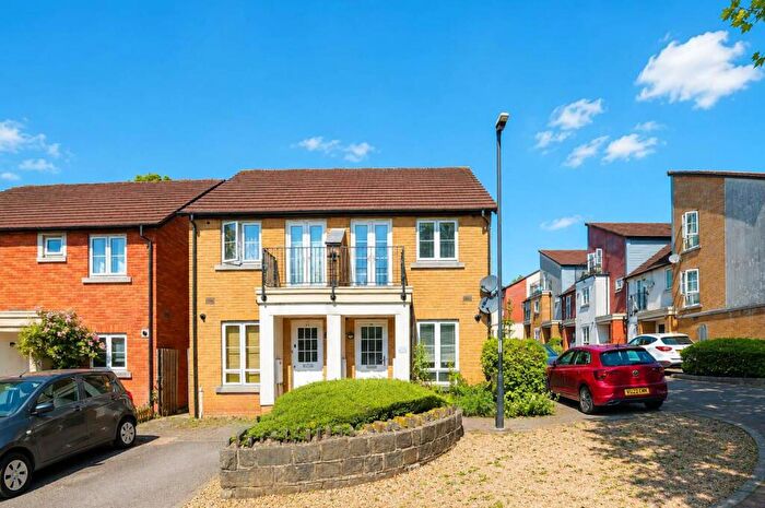 2 Bedroom House For Sale In Bartholomews Square, Horfield, Bristol, BS7