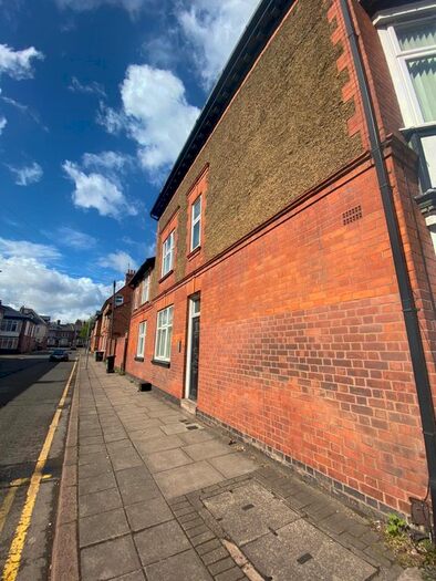 2 Bedroom Flat To Rent In Beckingham Road, Leicester LE2