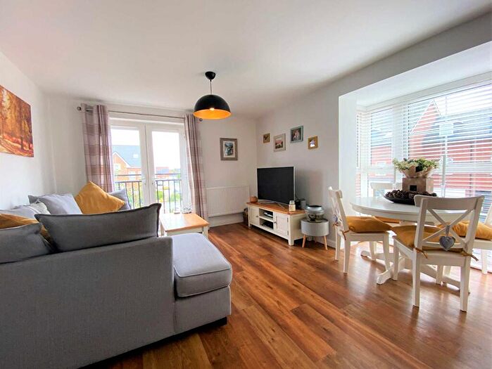 2 Bedroom Apartment To Rent In Design Drive, Dunstable, Bedfordshire, LU6