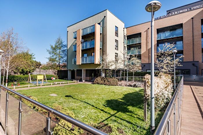 1 Bedroom Flat For Sale In Scenix House, Chigwell Road, South Woodford, E18
