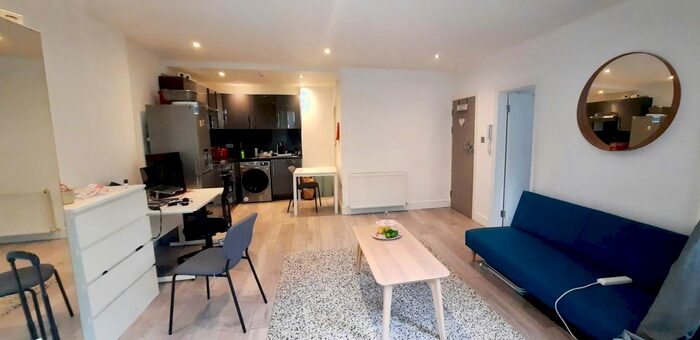 1 Bedroom Flat To Rent In Holland Road, Holland Road, London, W14