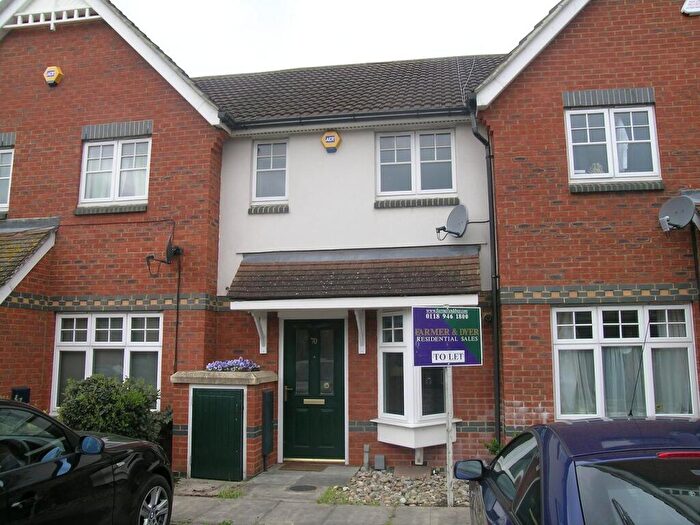 2 Bedroom Town House To Rent In Clonmel Close, Caversham, Reading, RG4