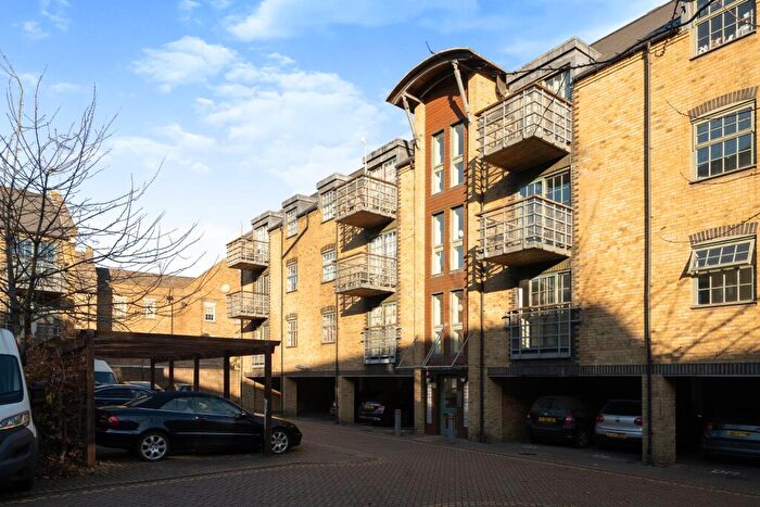 1 Bedroom Flat To Rent In Hewetts Quay, IG11