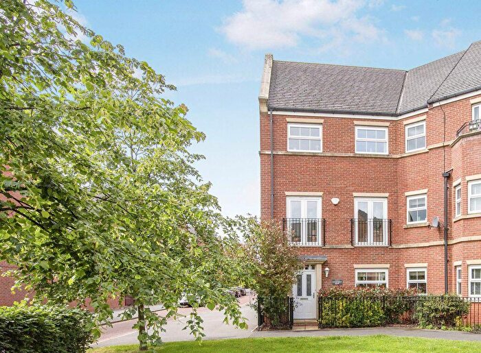 5 Bedroom End Of Terrace House For Sale In Featherstone Grove, Newcastle Upon Tyne, NE3
