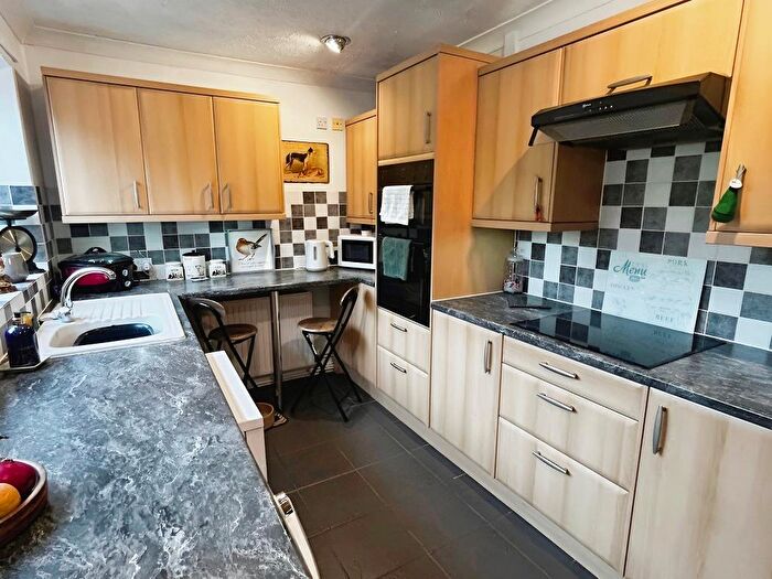 3 Bedroom Chalet For Sale In Christopher Drive, Leverington, Wisbech, Cambridgeshire, PE13