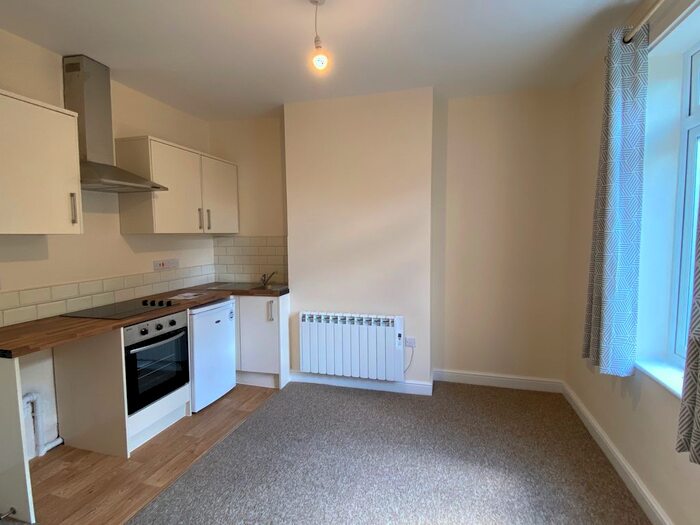 1 Bedroom Flat To Rent In Westridge Road, Southampton, SO17