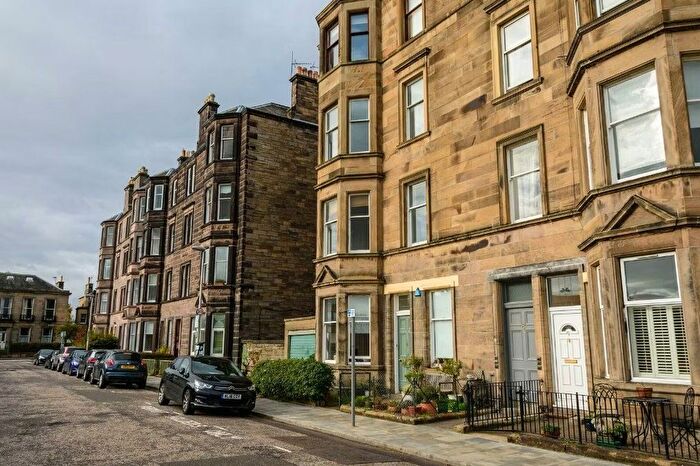2 Bedroom Flat To Rent In Bangholm Terrace, Edinburgh, EH3