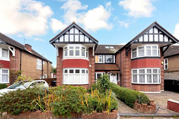 3 Bedroom Property To Rent In Trevelyan Gardens, Kensal Rise, NW10
