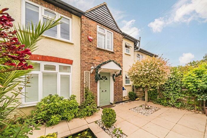 3 Bedroom Terraced House For Sale In Hill Crescent, Surbiton, KT5