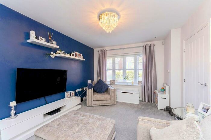 4 Bedroom Detached House For Sale In New Lincoln Road, Oakley Park, Ellesmere Port, CH65