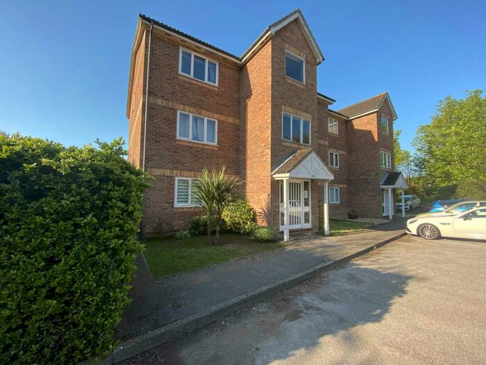 1 Bedroom Apartment To Rent In Simmonds Close, Bracknell, RG42