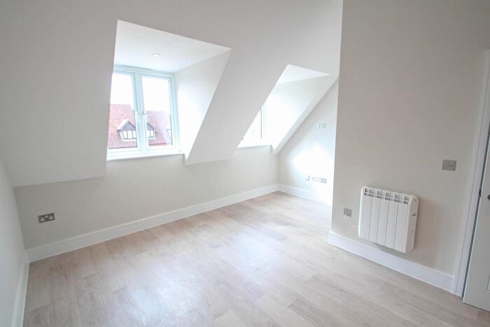 1 Bedroom Flat To Rent In Wessex House, Park Street, Camberley, GU15