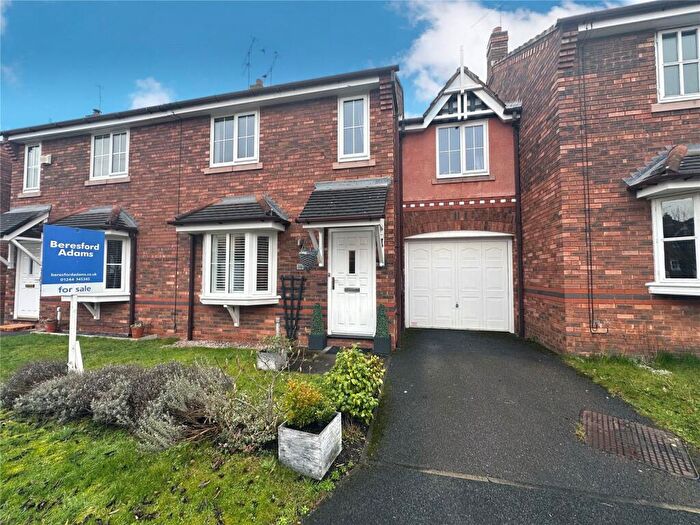 3 Bedroom Terraced House For Sale In The Heywoods, Chester, Cheshire, CH2