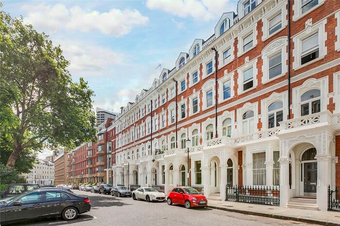 2 Bedroom Flat To Rent In Emperors Gate, South Kensington, London, SW7