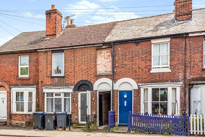 3 Bedroom Terraced House To Rent In Wincheap, Canterbury, Kent, CT1