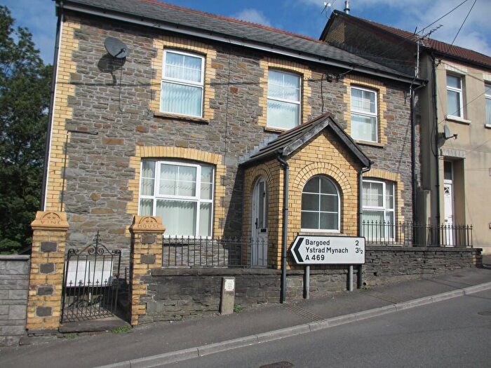 2 Bedroom Flat To Rent In High Street, Pengam, NP12