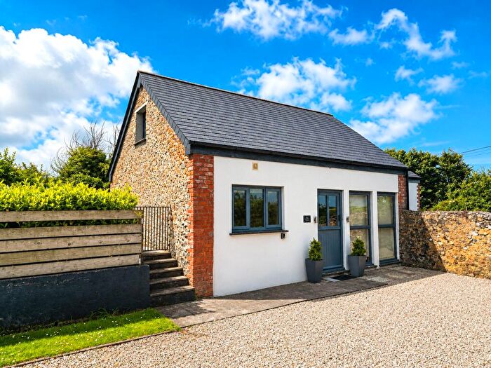 2 Bedroom Detached House For Sale In Helscott, Bude, Cornwall, EX23