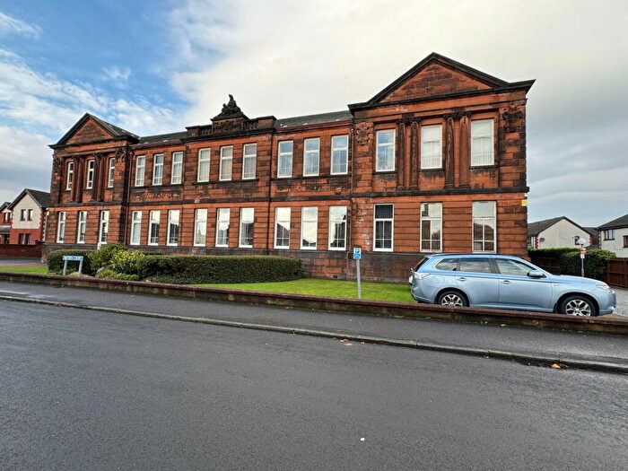 2 Bedroom Flat For Sale In Bryden Court, Grangemouth, FK3