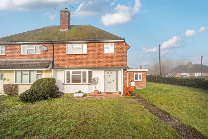 3 Bedroom Semi Detached House For Sale In Orchard Estate, Twyford, Berkshire, RG10