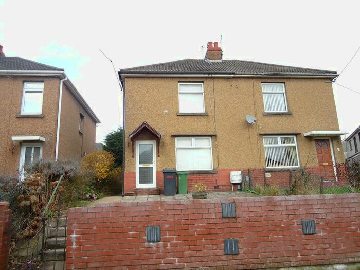 2 Bedroom Semi-Detached House To Rent In Fields Avenue, Pontnewydd, Cwmbran, NP44