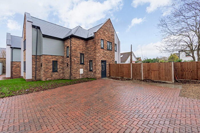 3 Bedroom Detached House For Sale In Brand New House Next To Motney Hill, Lower Rainham Road, ME8