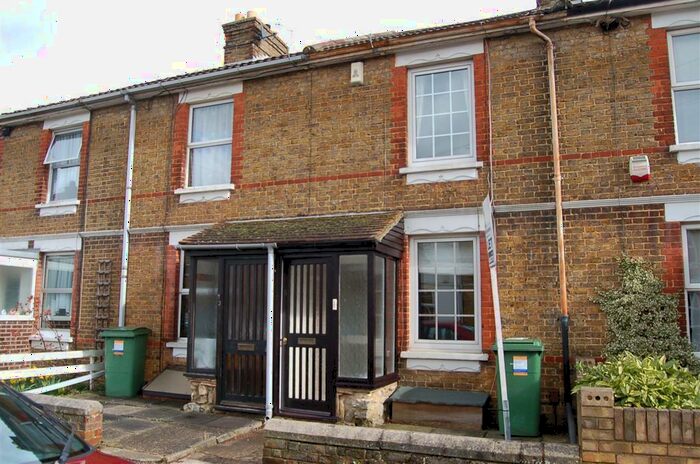 2 Bedroom House To Rent In Terminus Road, Maidstone, ME16