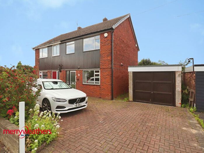 3 Bedroom Semi Detached House For Sale In Crane Drive, Kimberworth, Rotherham., S61