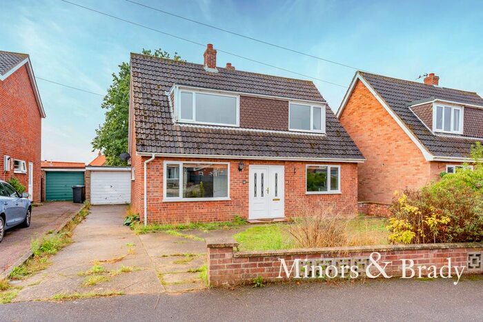 3 Bedroom Property For Sale In Marlingford Way, Easton, Norwich, NR9
