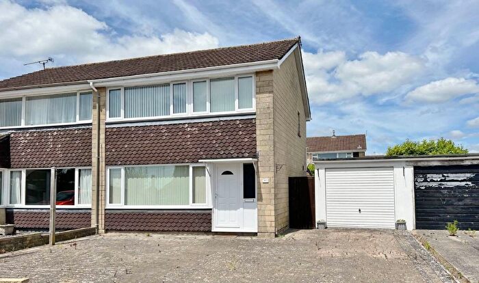 3 Bedroom Semi-Detached House To Rent In Wyville Road, Frome, BA11