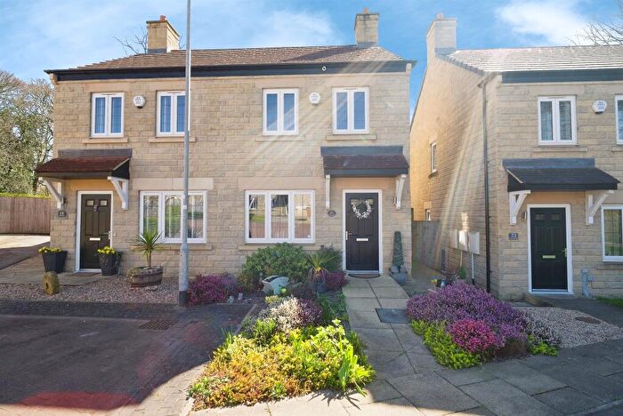 2 Bedroom Semi Detached House For Sale In Squires Gardens, Barnsley, S71