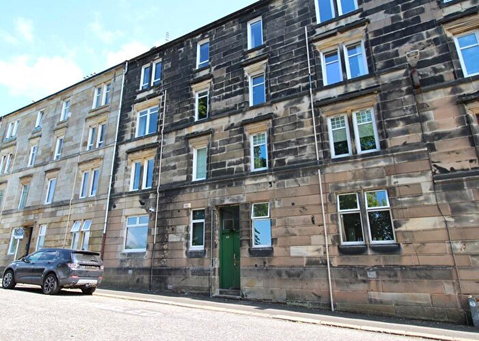 2 Bedroom Flat To Rent In Cochran Street, Paisley, PA1