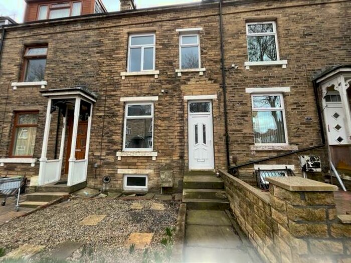 5 Bedroom House To Rent In Birklands Road, Shipley, BD18