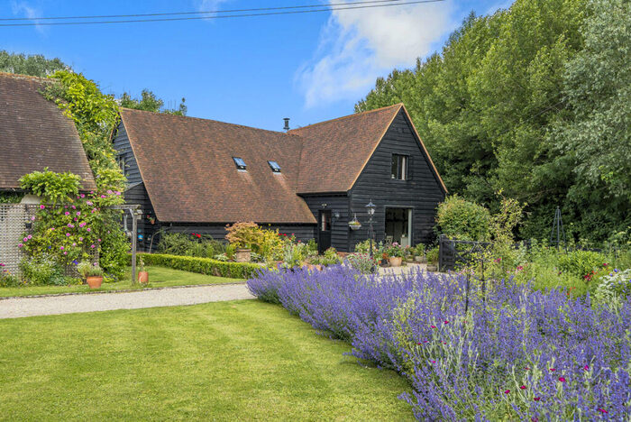 4 Bedroom Detached House For Sale In Marsh Road, Marsh, HP17