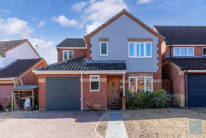 4 Bedroom Detached House For Sale In Back Lane, Hethersett, NR9