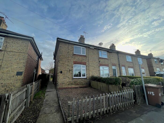 3 Bedroom Semi-Detached House To Rent In South Street, Stanground, Peterborough. PE2