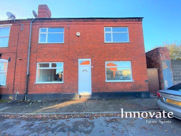3 Bedroom End Of Terrace House To Rent In Cardale Street, Rowley Regis B65