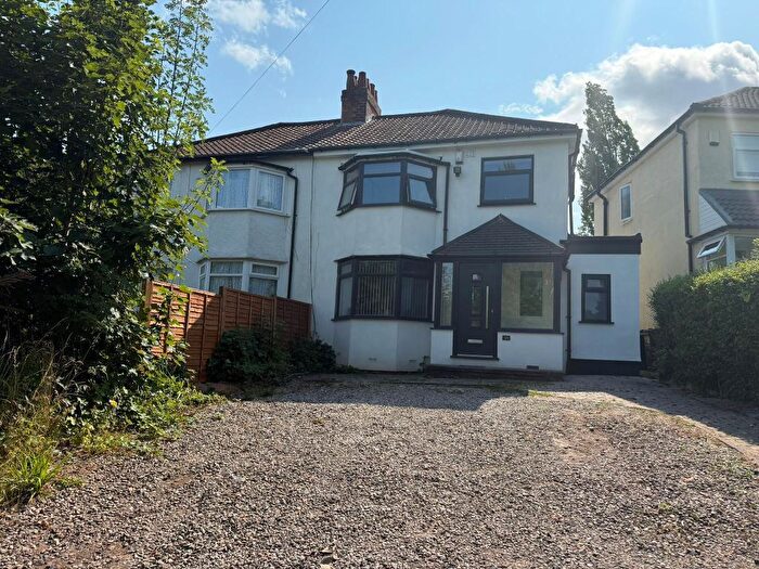3 Bedroom Semi-Detached House To Rent In Webb Lane, Hall Green, Birmingham, B28