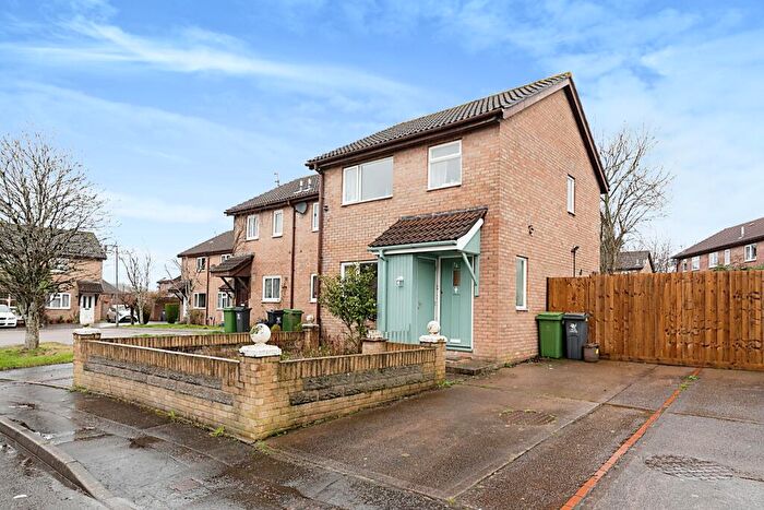 3 Bedroom Semi-Detached House To Rent In Bryn Haidd, Pentwyn, Cardiff, CF23