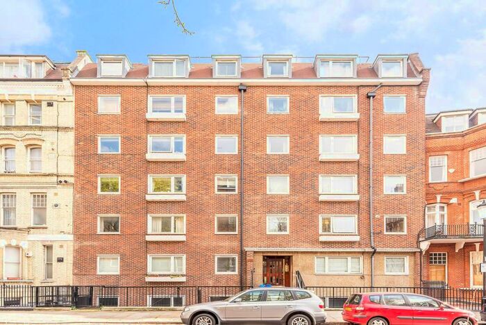 1 Bedroom Flat To Rent In Elm Park Gardens, Chelsea, London, SW10
