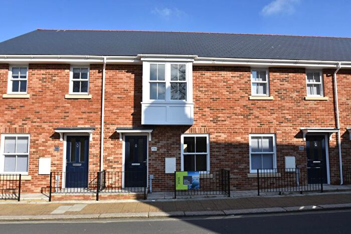 2 Bedroom Terraced House To Rent In St. James Street, Newport, PO30