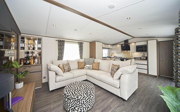2 Bedroom Mobile Home For Sale In Springfield Retreat, Tedburn St Mary, Exeter, Devon, EX6