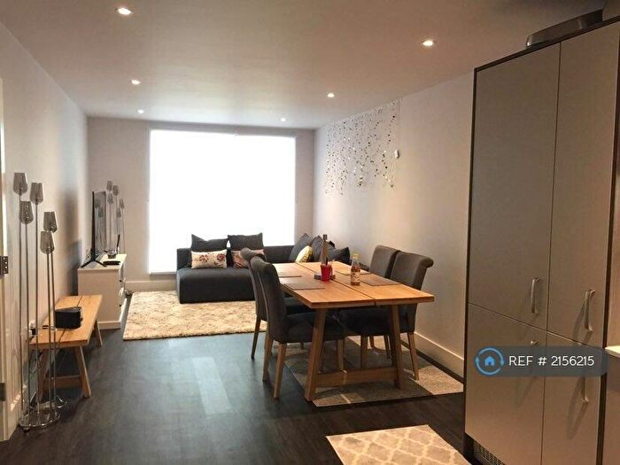 2 Bedroom Flat To Rent In Aria Apartments, Leicester, LE1