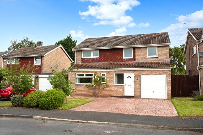 4 Bedroom Detached House For Sale In White House Grove, Elvington, York, North Yorkshire, YO41