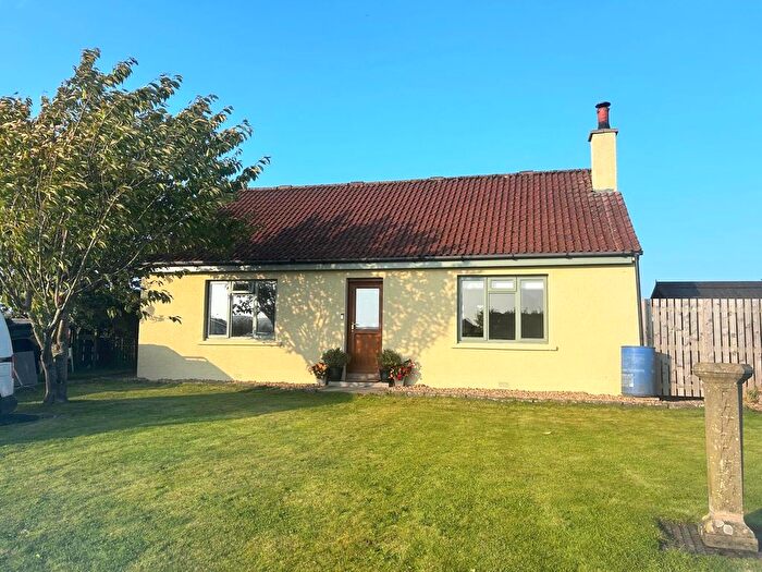 2 Bedroom Detached Bungalow To Rent In Guardbridge, KY16