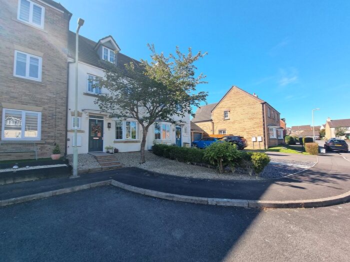 4 Bedroom Terraced House For Sale In Cae Llwydcoed, Broadlands, Bridgend County., CF31