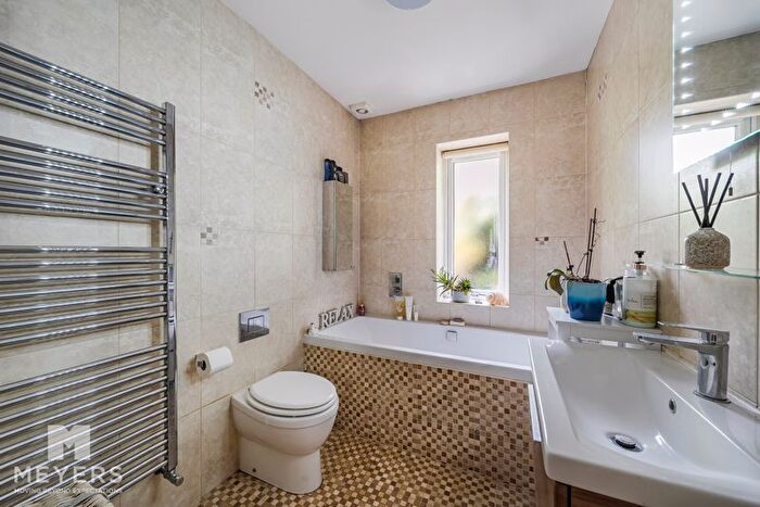 2 Bedroom Bungalow For Sale In Happy Bottom, Corfe Mullen, BH21