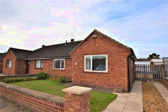 2 Bedroom Bungalow To Rent In Collingdale Road, Northampton, NN3