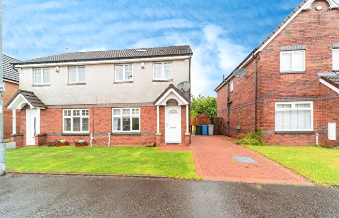 3 Bedroom Semi-Detached House For Sale In Farme Castle Court, Rutherglen, Glasgow, G73
