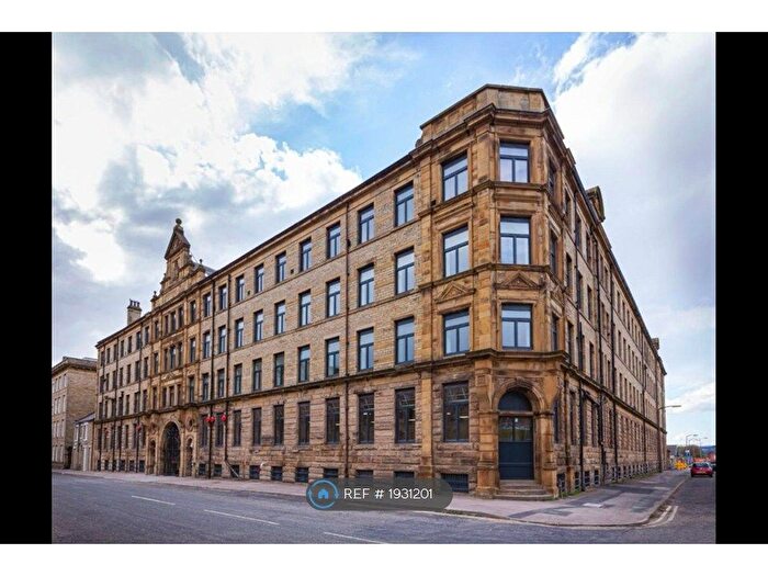 Studio To Rent In Conditioning House, Bradford, BD1