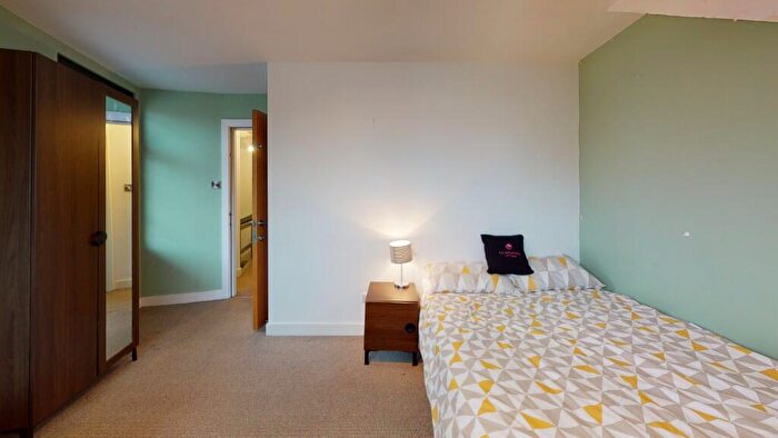 8 Bedroom Terraced House To Rent In Norwood Road, Leeds, West Yorkshire, LS6